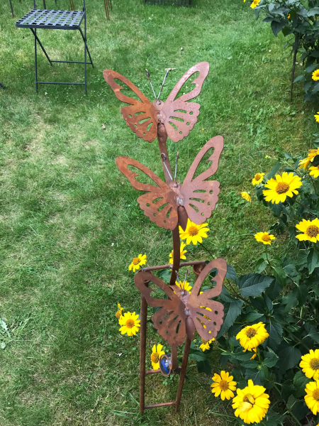 Schmetterlinge - Gartenstecker schwingend